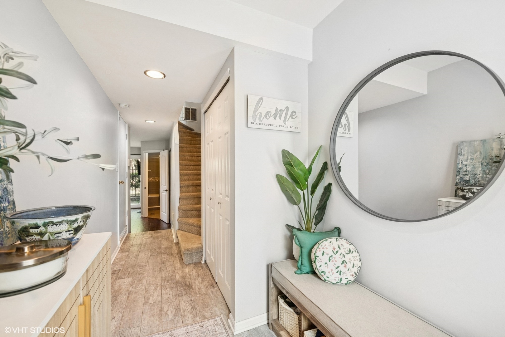 2835 N Wolcott Avenue Unit: G