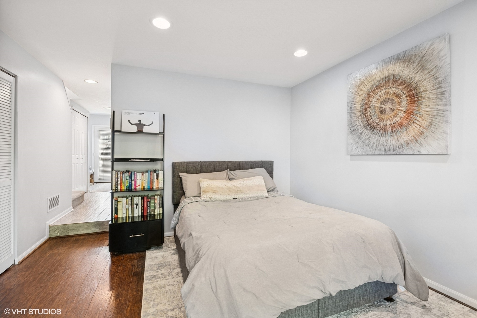 2835 N Wolcott Avenue Unit: G