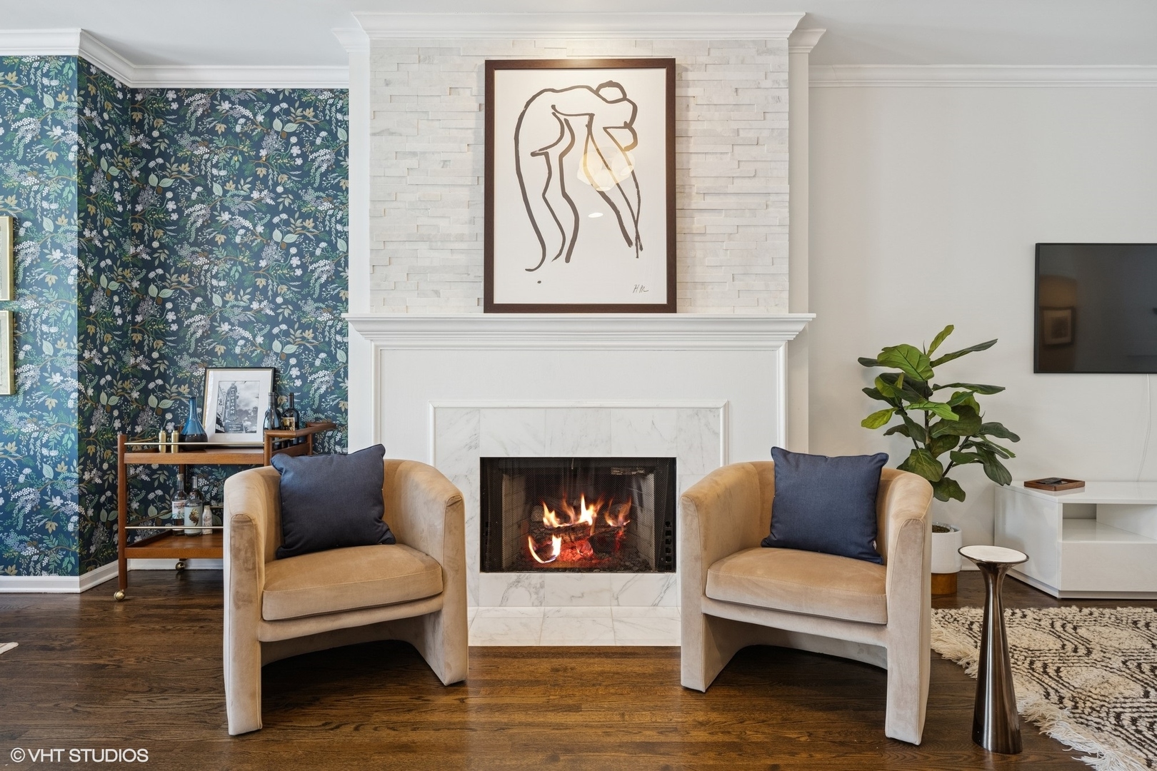 1858 N Wilmot Avenue