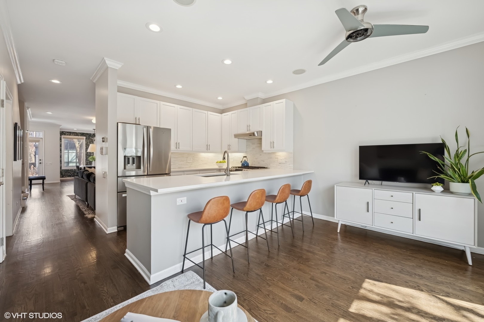 1858 N Wilmot Avenue