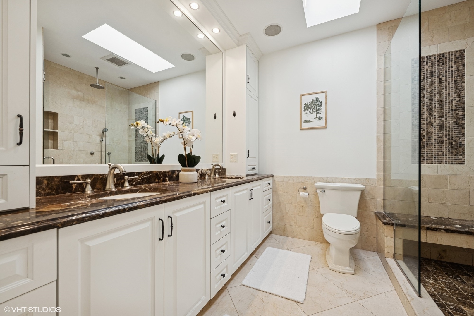 1858 N Wilmot Avenue