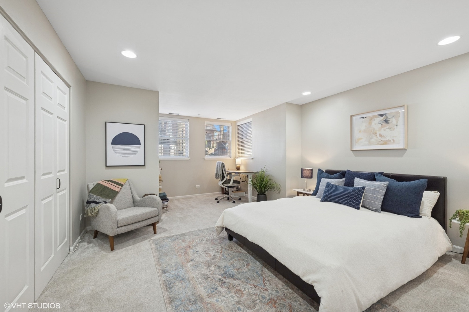 1858 N Wilmot Avenue