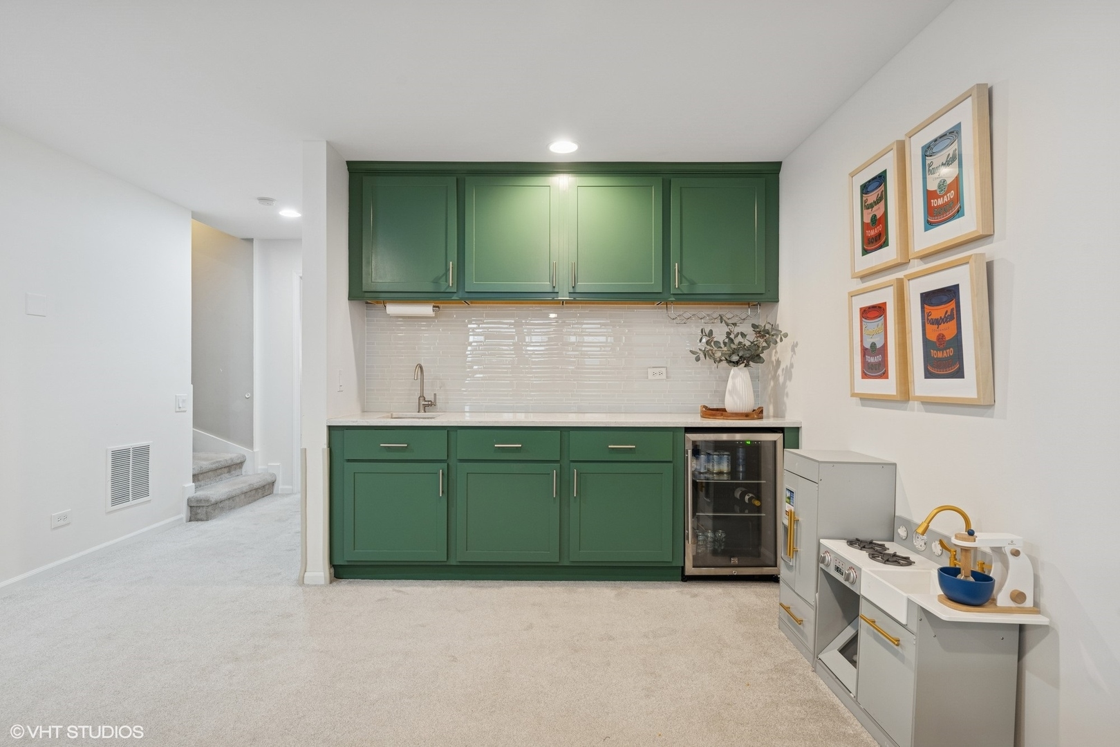 1858 N Wilmot Avenue