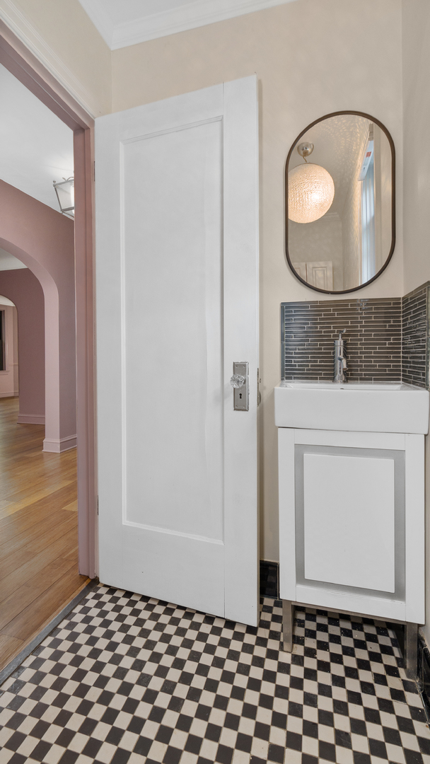 1270 Saint Johns Avenue