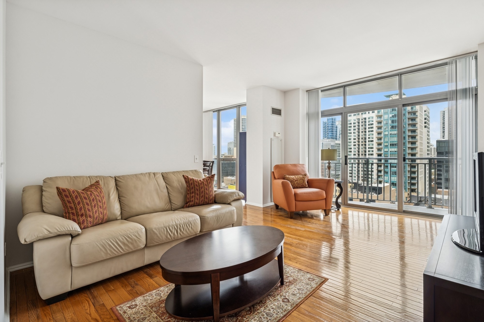 600 N Dearborn Street Unit: 1209