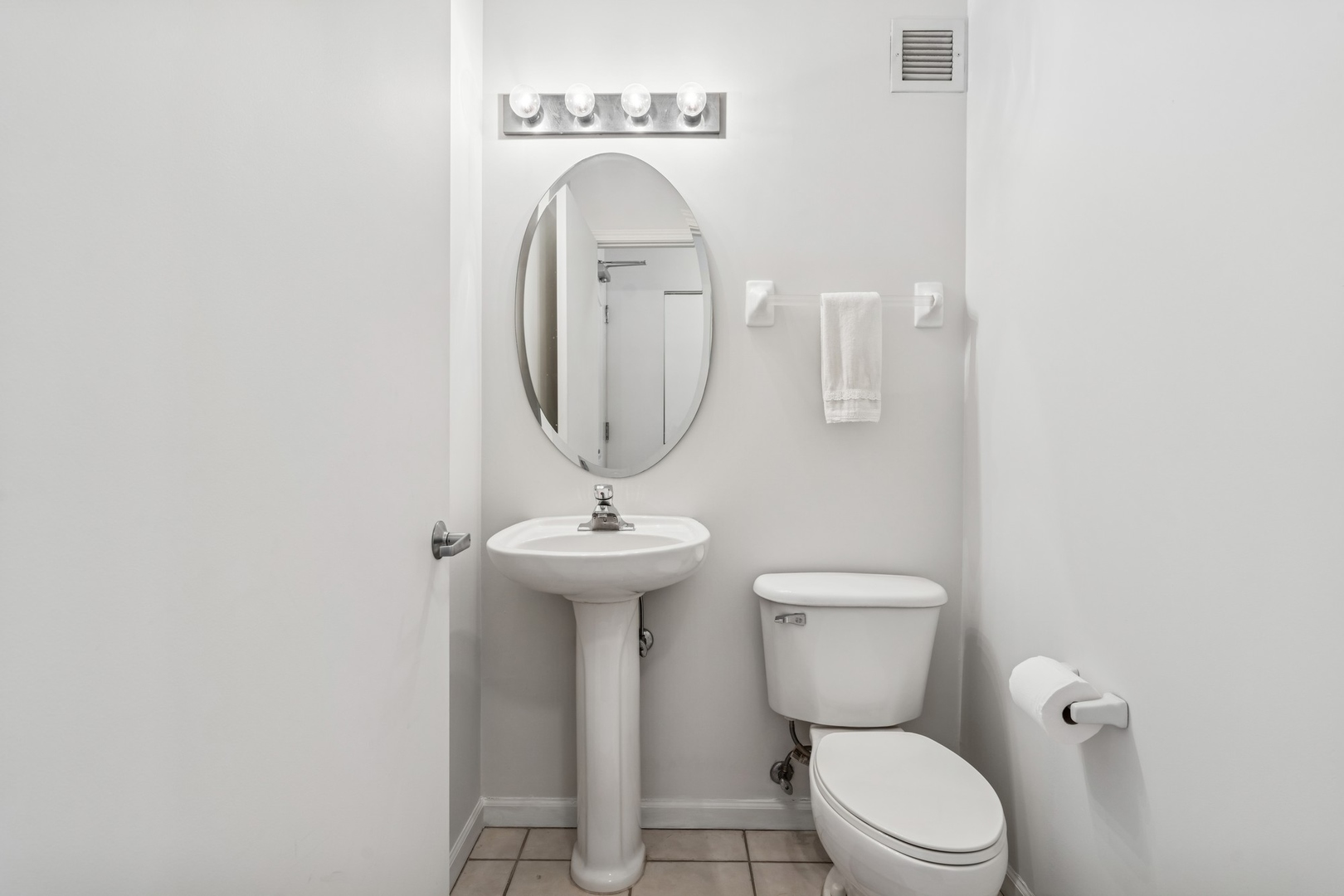 600 N Dearborn Street Unit: 1209