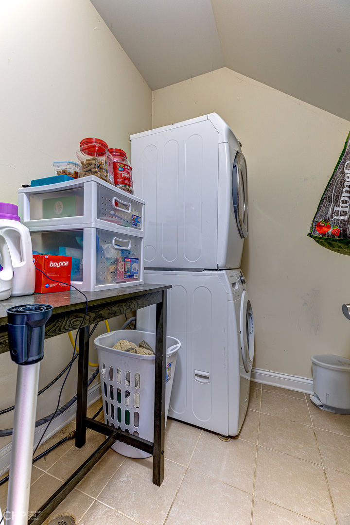 3505 N Elston Avenue Unit: C1