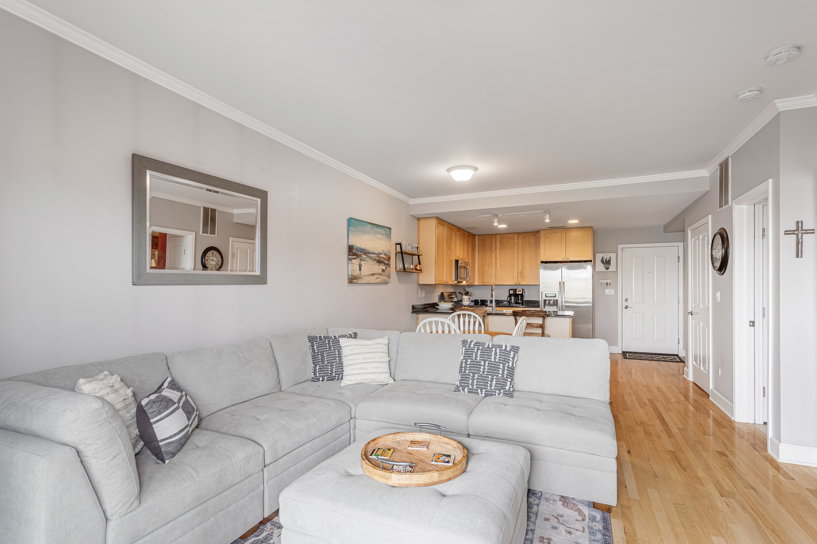 437 W North Avenue Unit: 505