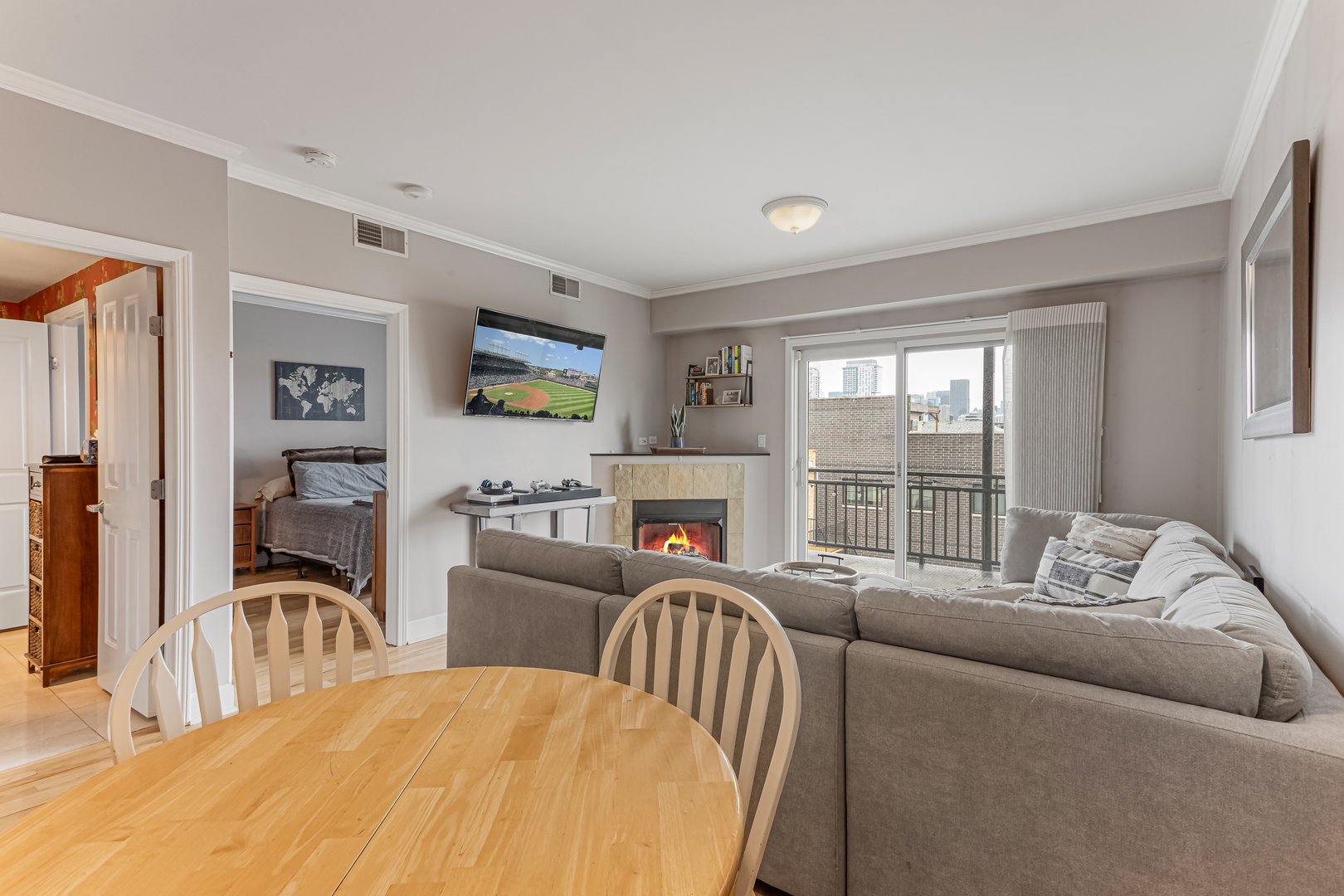 437 W North Avenue Unit: 505