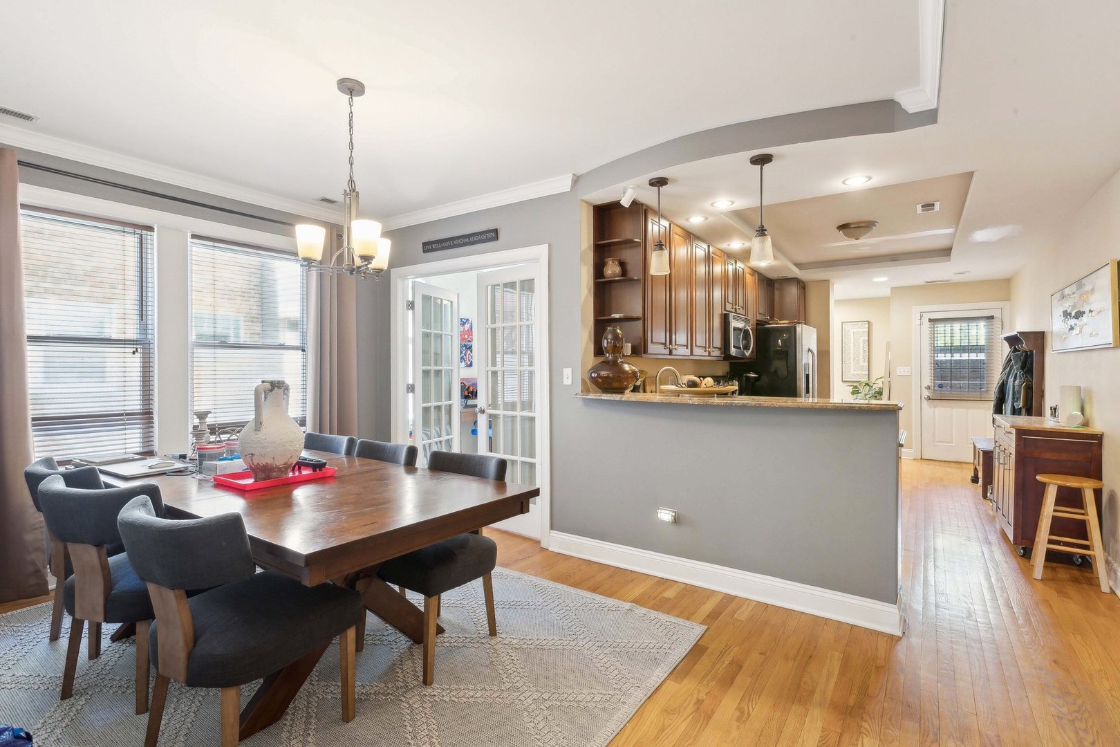 2220 W Granville Avenue Unit: 1