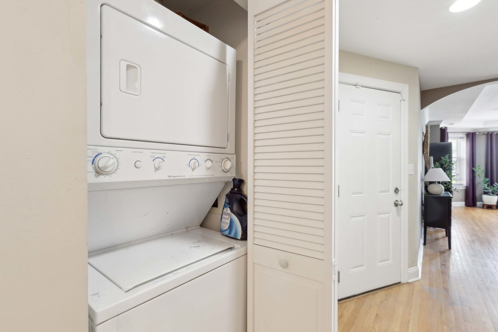 2220 W Granville Avenue Unit: 1