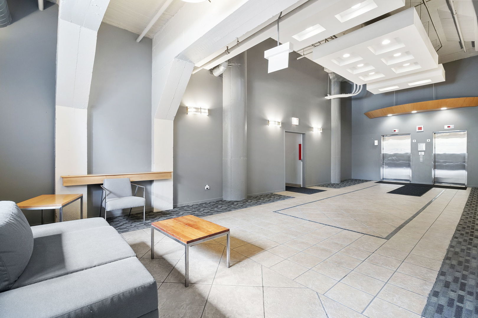 1525 S Sangamon Street Unit: 402