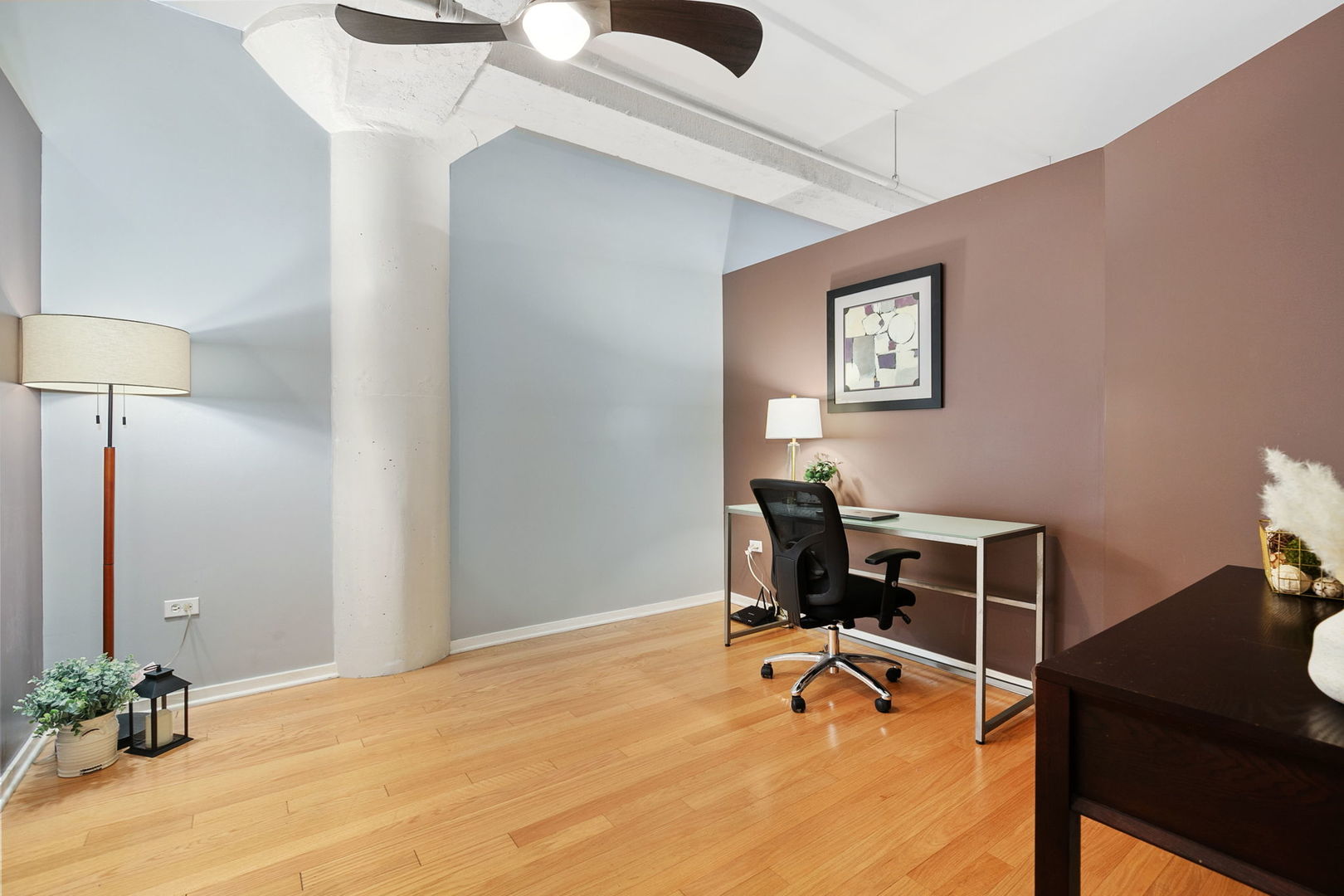 1525 S Sangamon Street Unit: 402