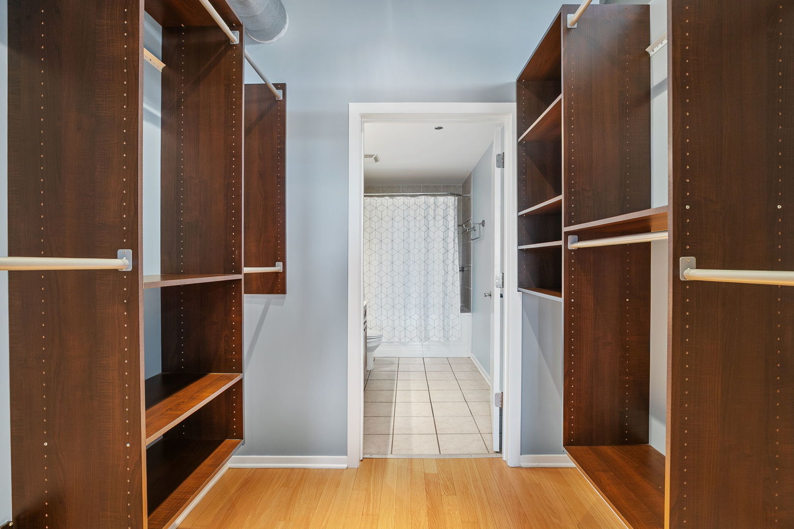 1525 S Sangamon Street Unit: 402