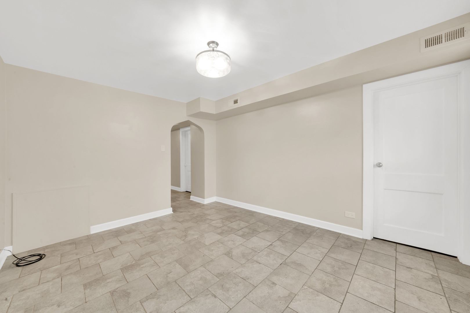 2720 S Christiana Avenue