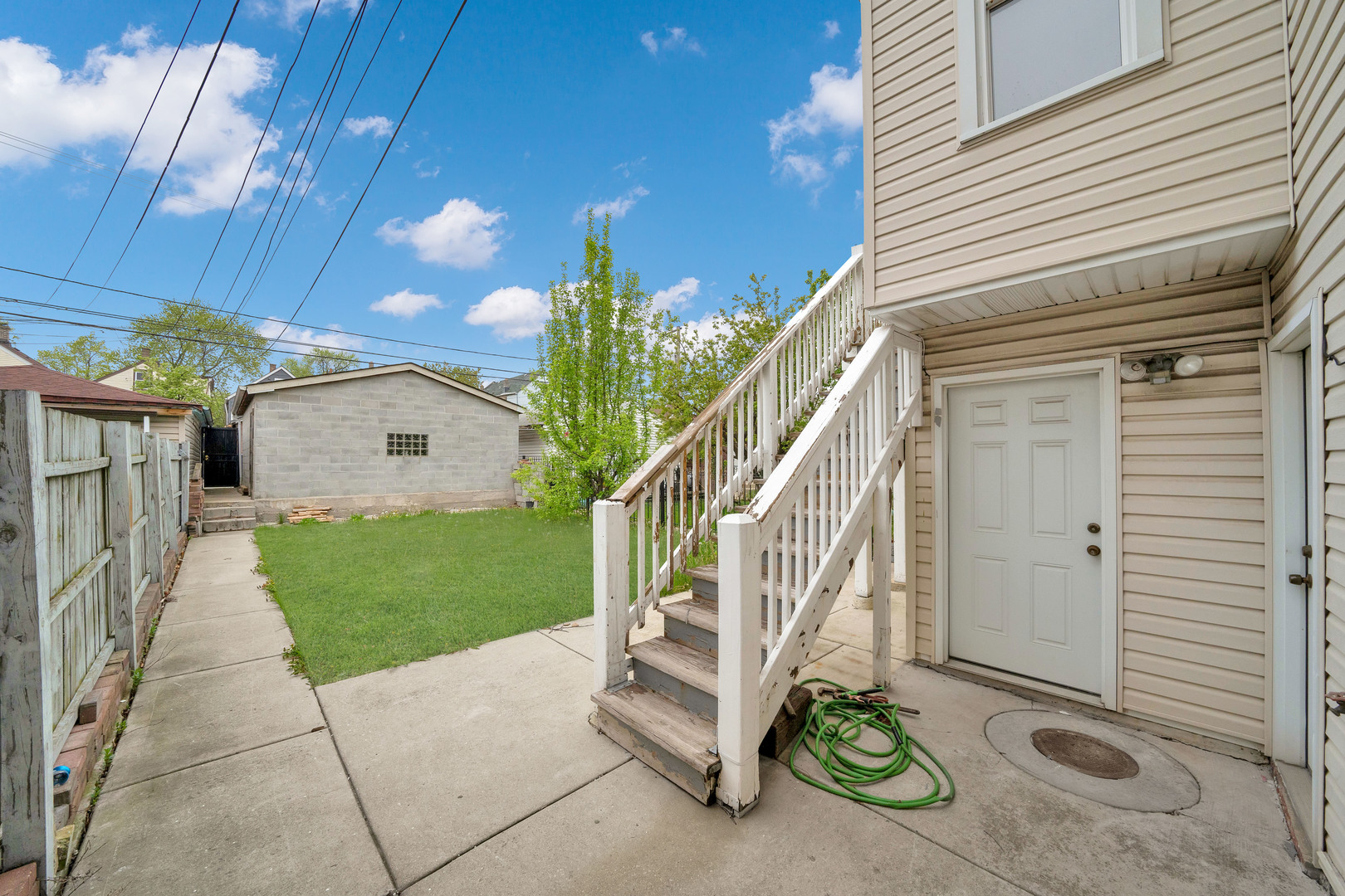 2720 S Christiana Avenue