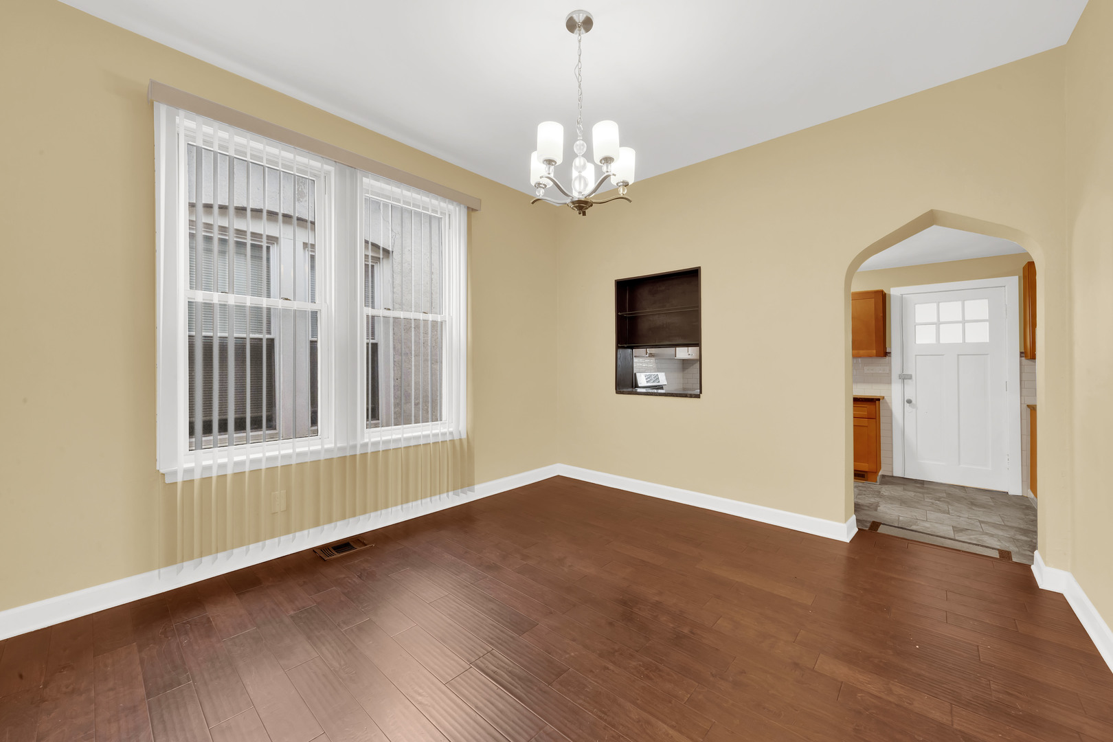 2720 S Christiana Avenue