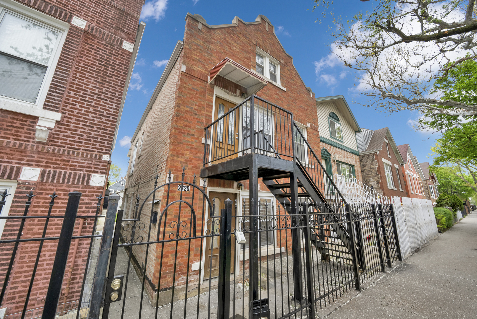 2720 S Christiana Avenue