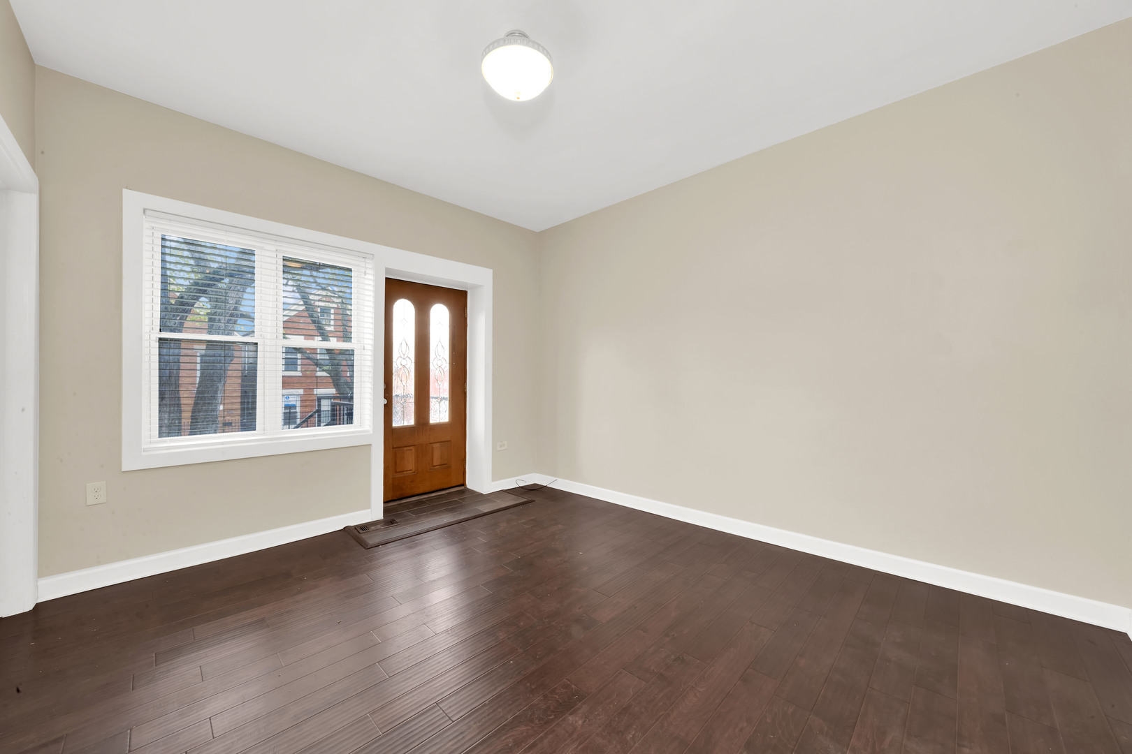 2720 S Christiana Avenue