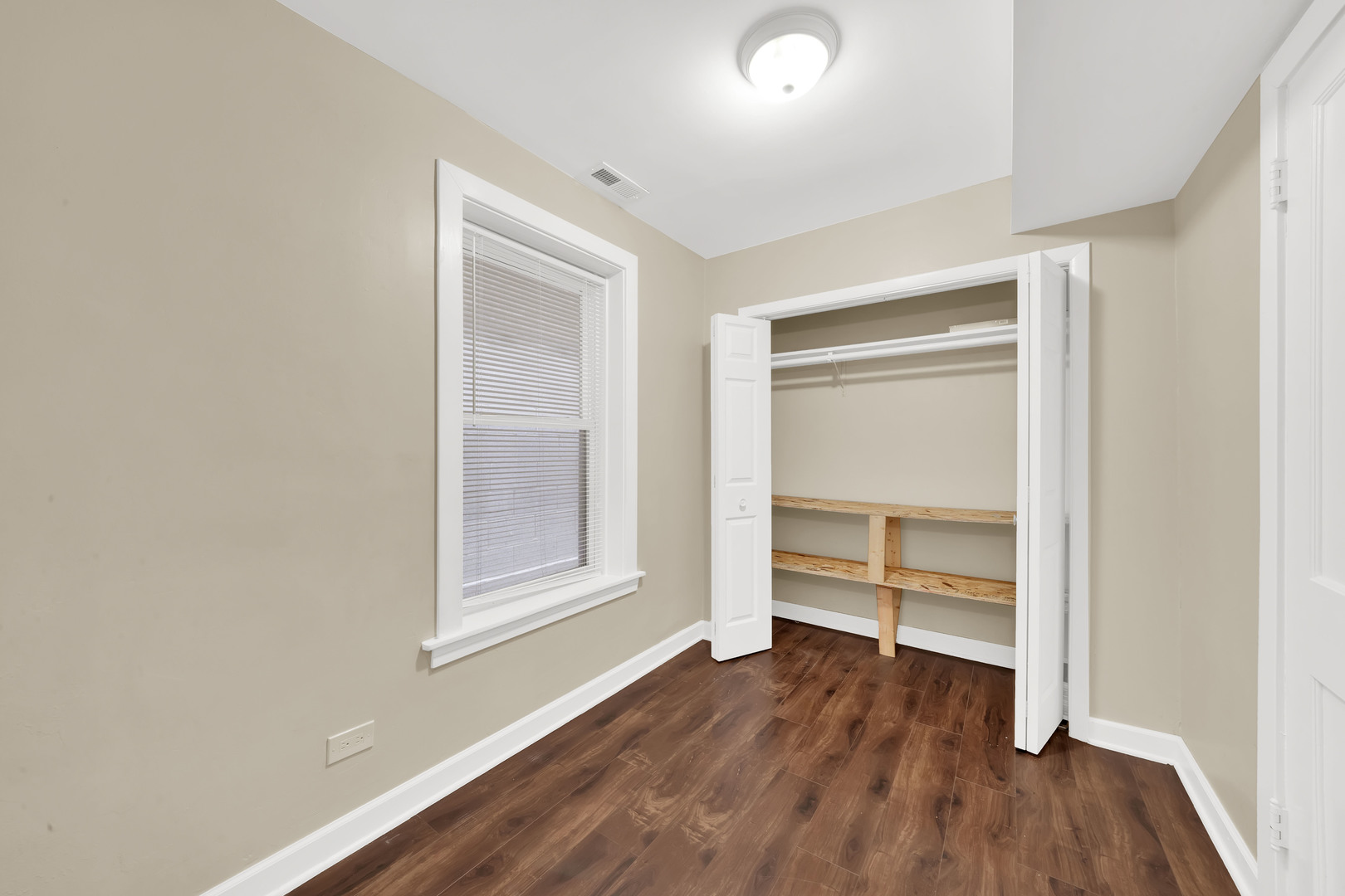 2720 S Christiana Avenue