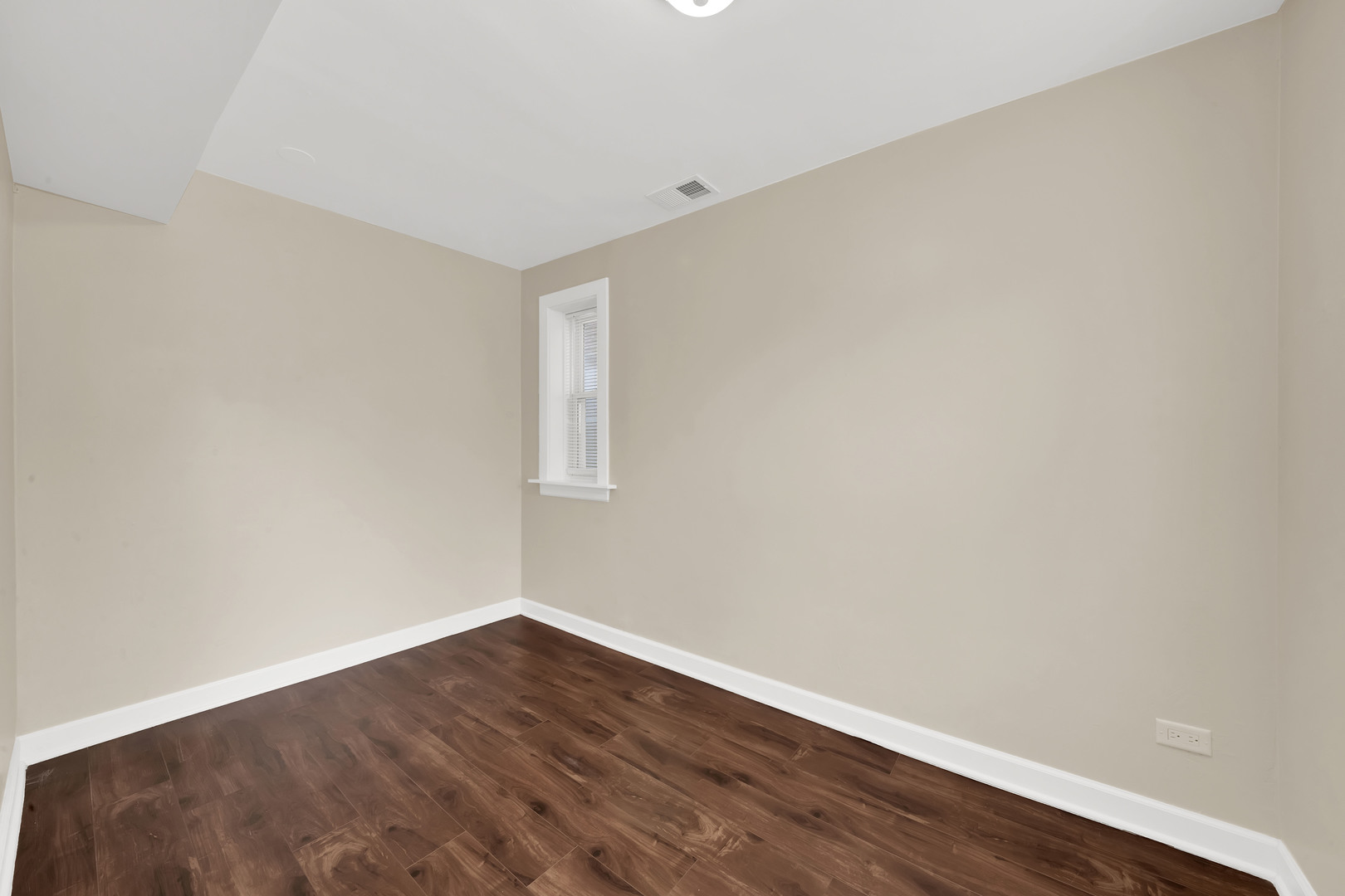 2720 S Christiana Avenue