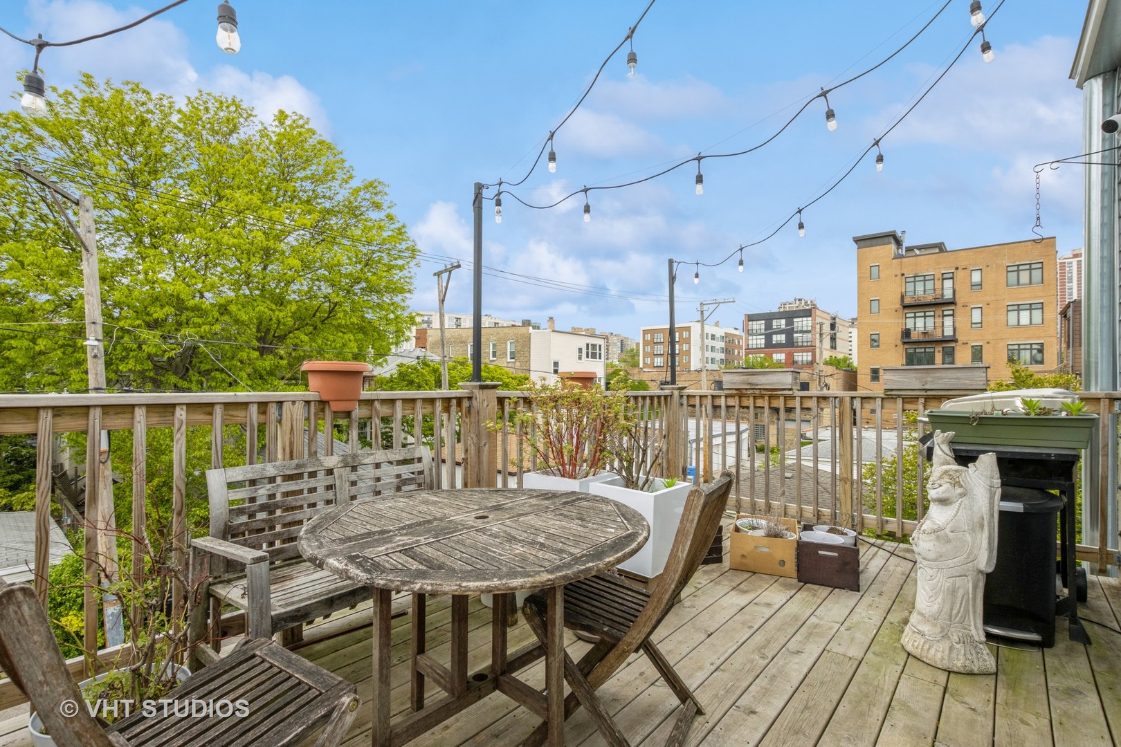 1228 W GLENLAKE Avenue Unit: 2