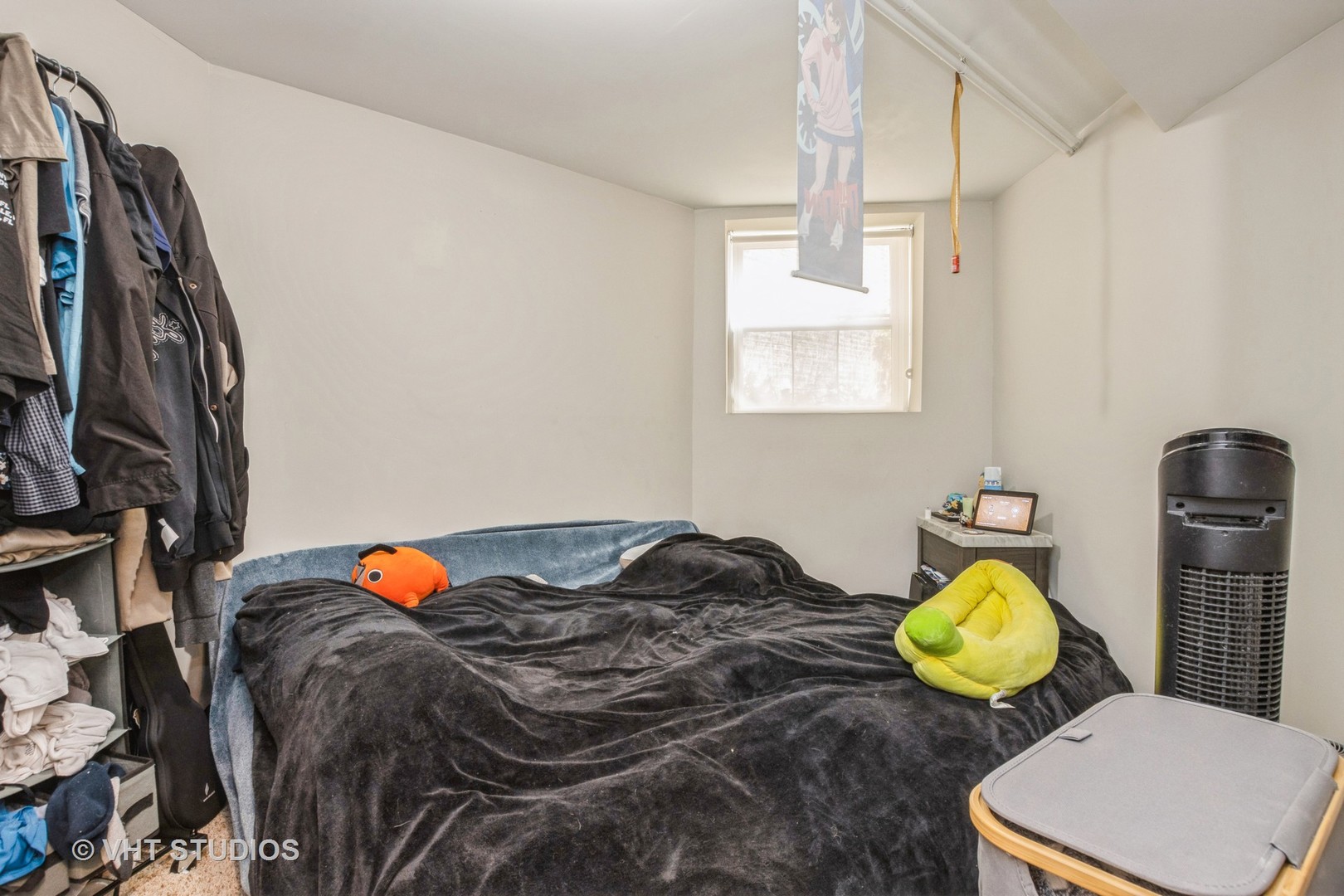 1228 W GLENLAKE Avenue Unit: 2