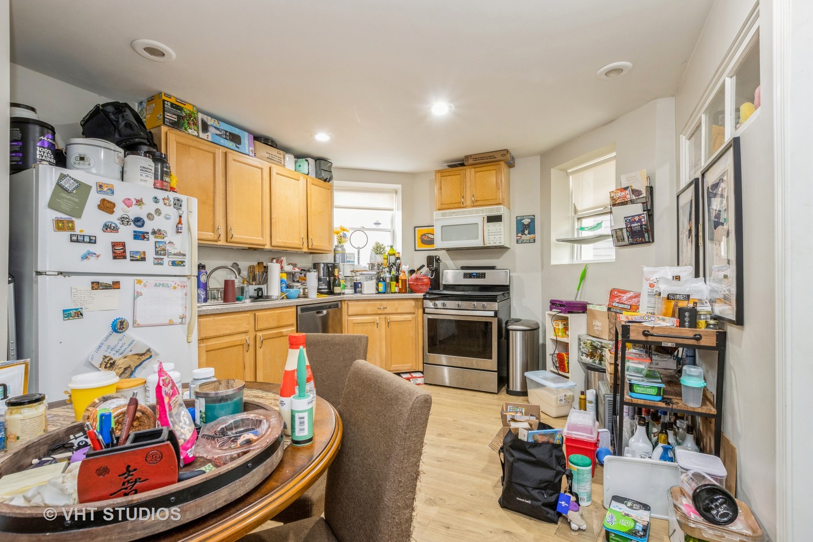 1228 W GLENLAKE Avenue Unit: 2