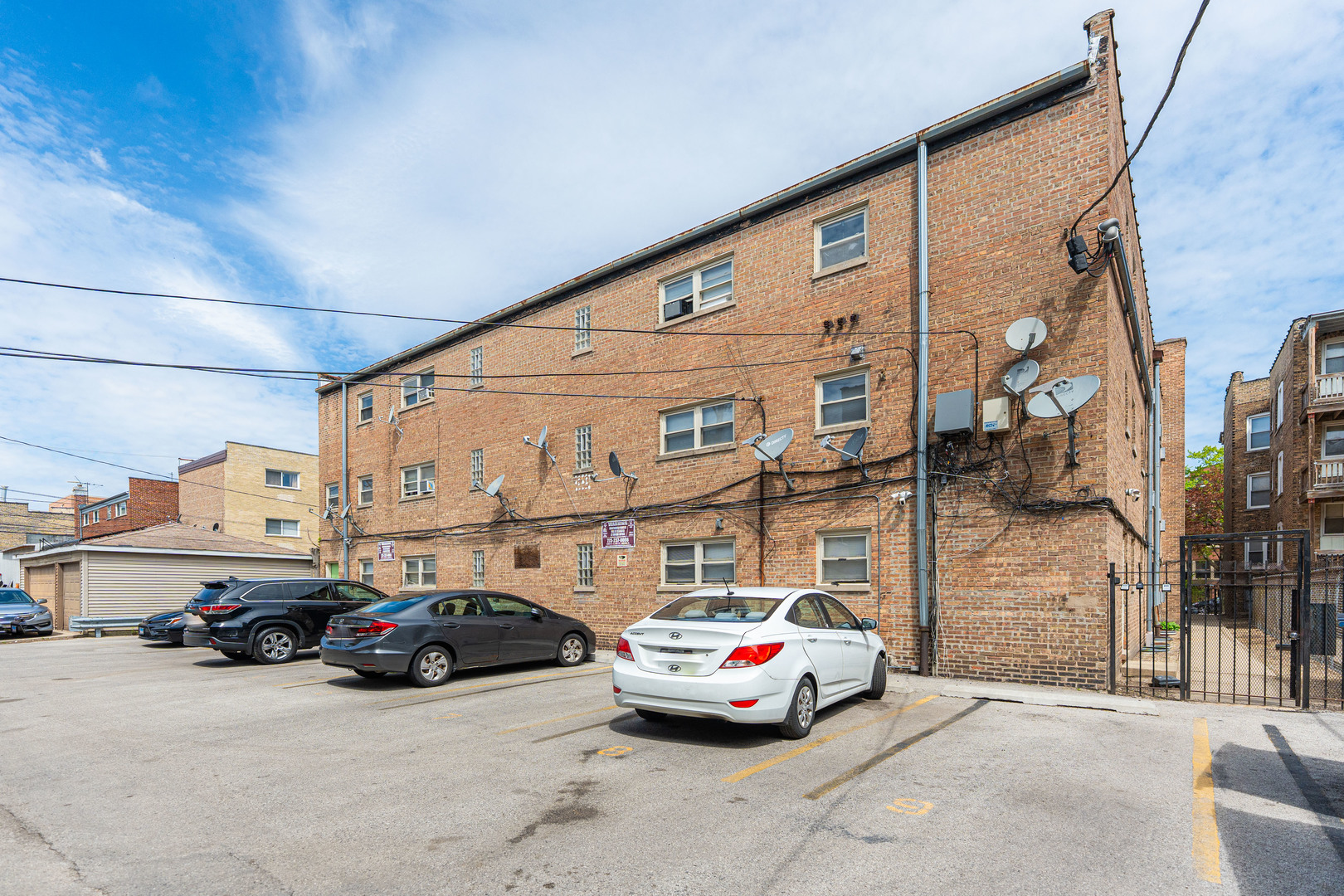 1709 W Estes Avenue Unit: 1S