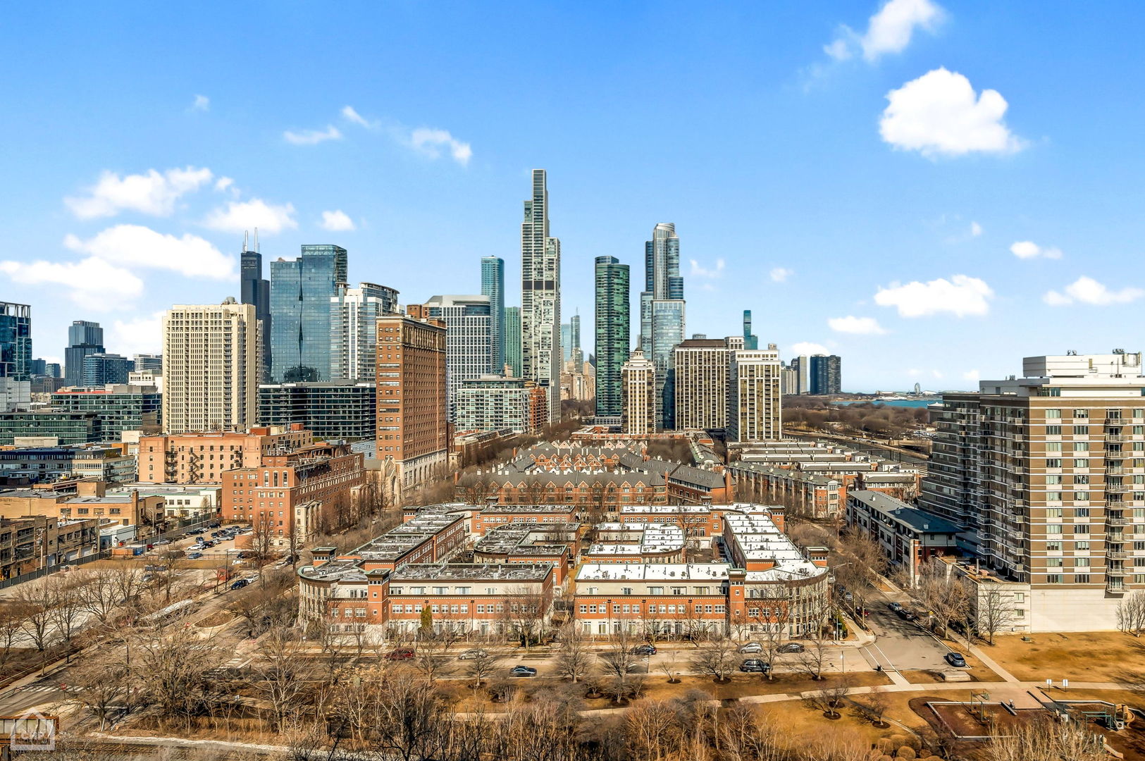 1600 S PRAIRIE Avenue Unit: 1603