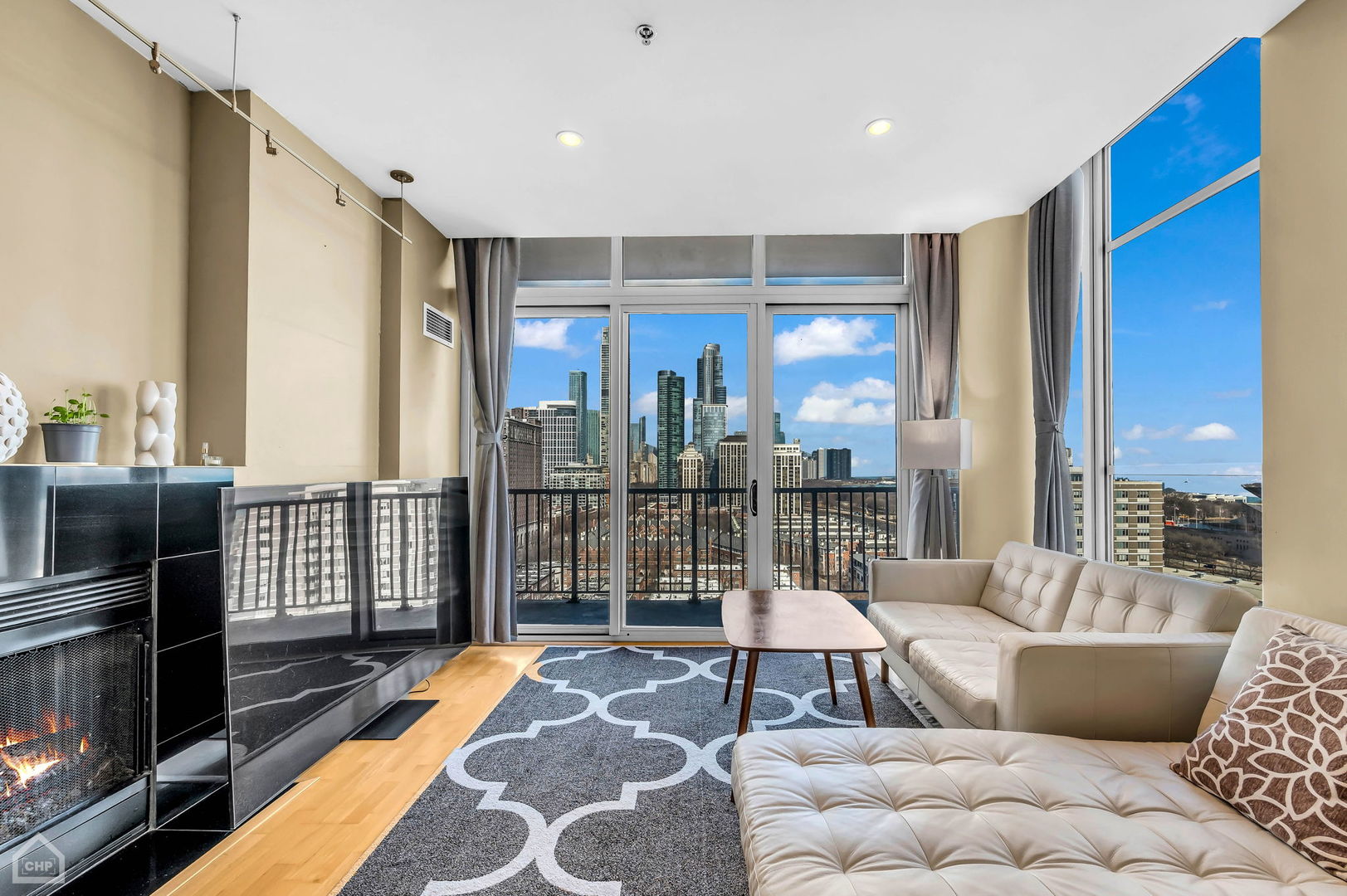 1600 S PRAIRIE Avenue Unit: 1603