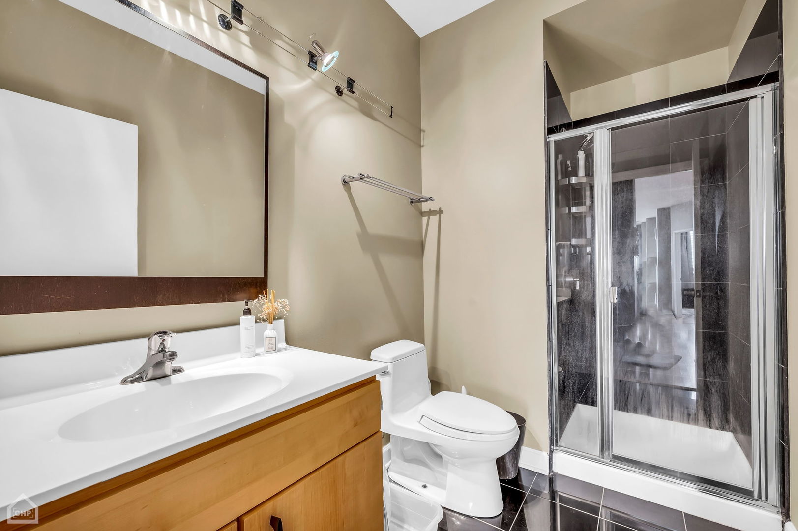 1600 S PRAIRIE Avenue Unit: 1603