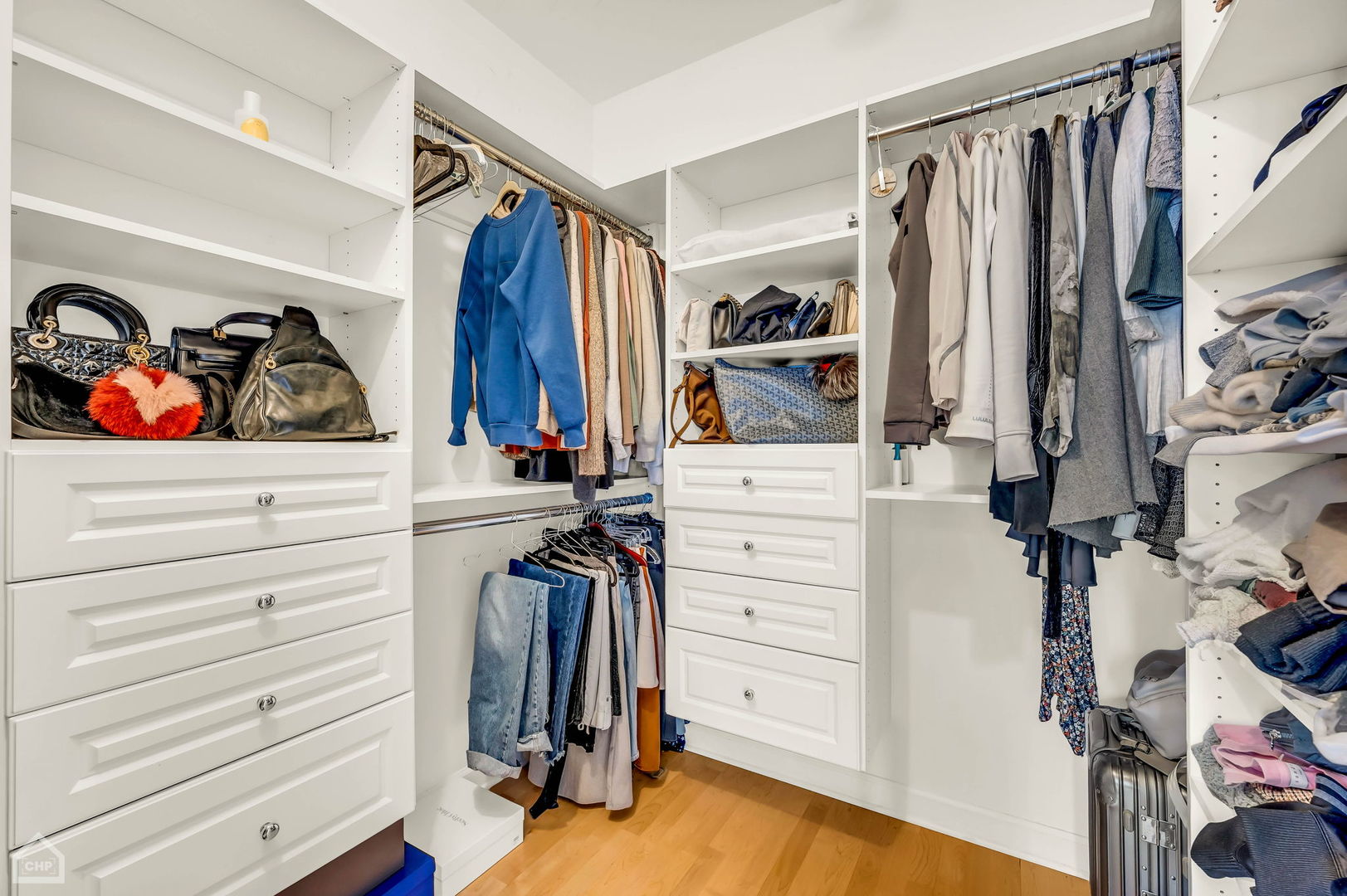 1600 S PRAIRIE Avenue Unit: 1603