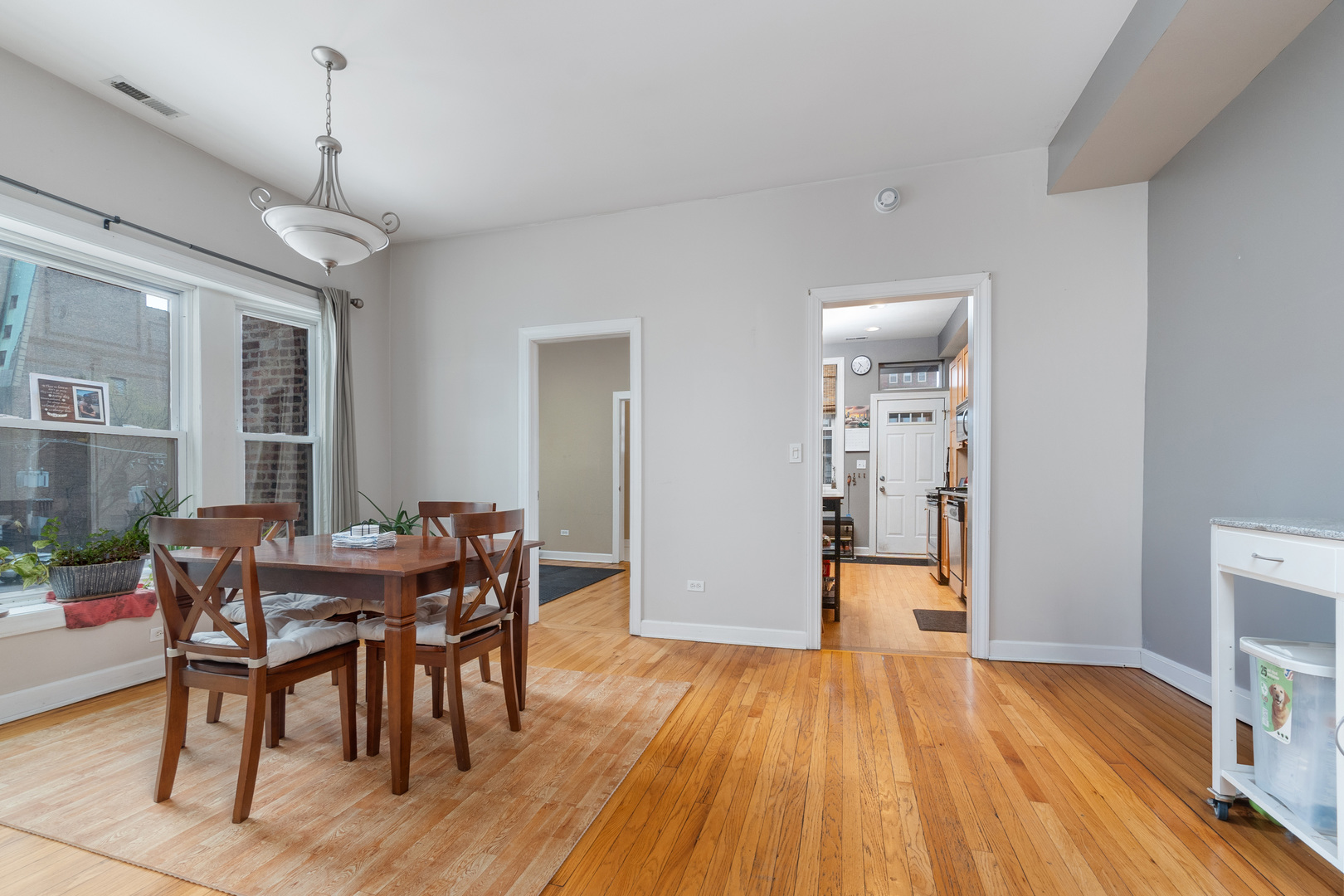 908 W Lakeside Place Unit: 3W