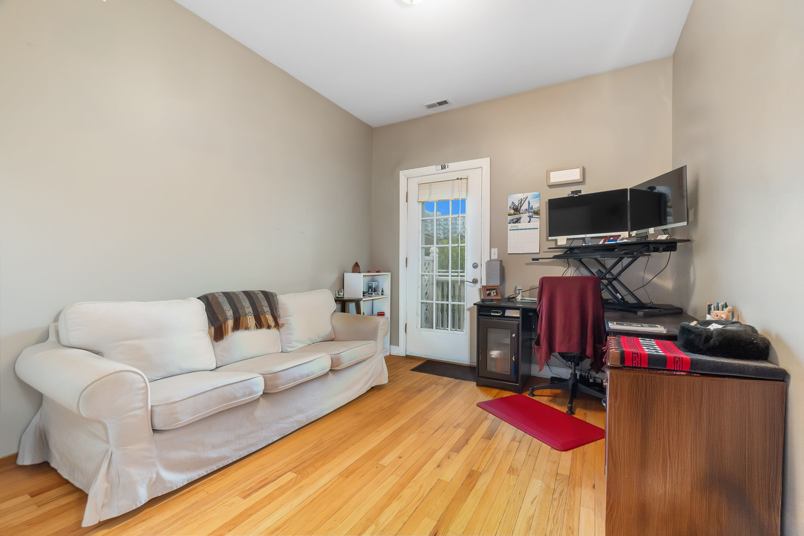 908 W Lakeside Place Unit: 3W