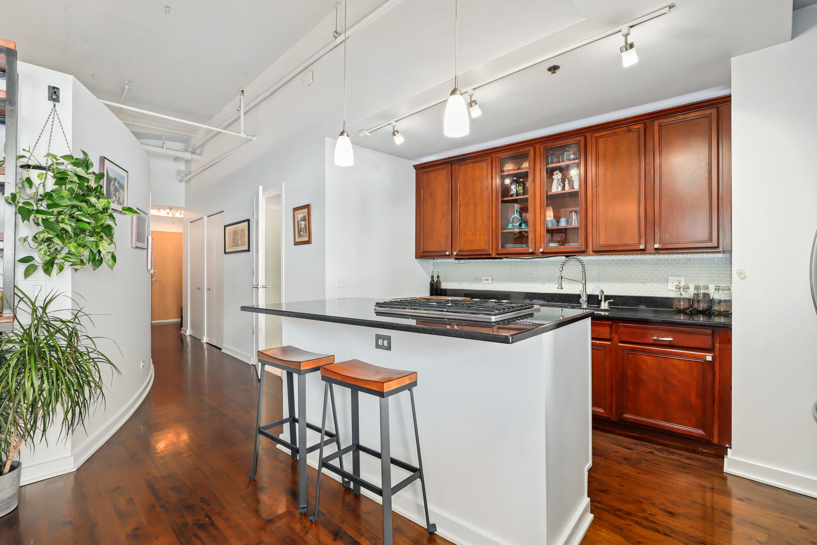 1530 S State Street Unit: 1128