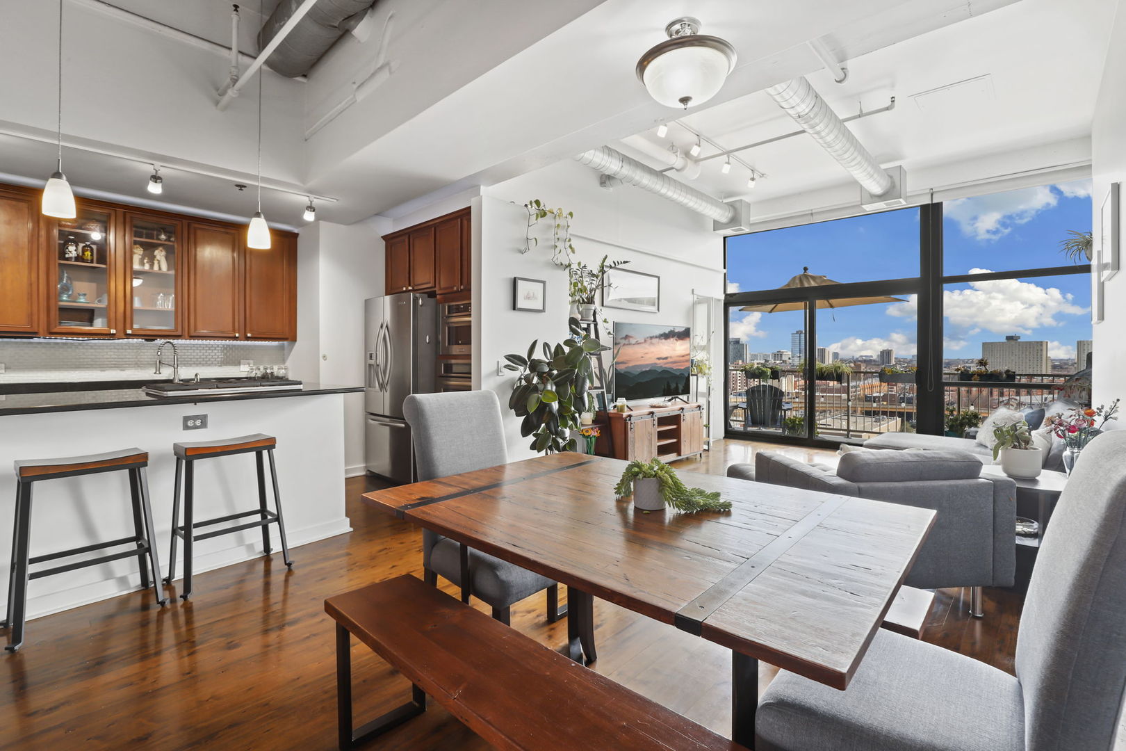 1530 S State Street Unit: 1128