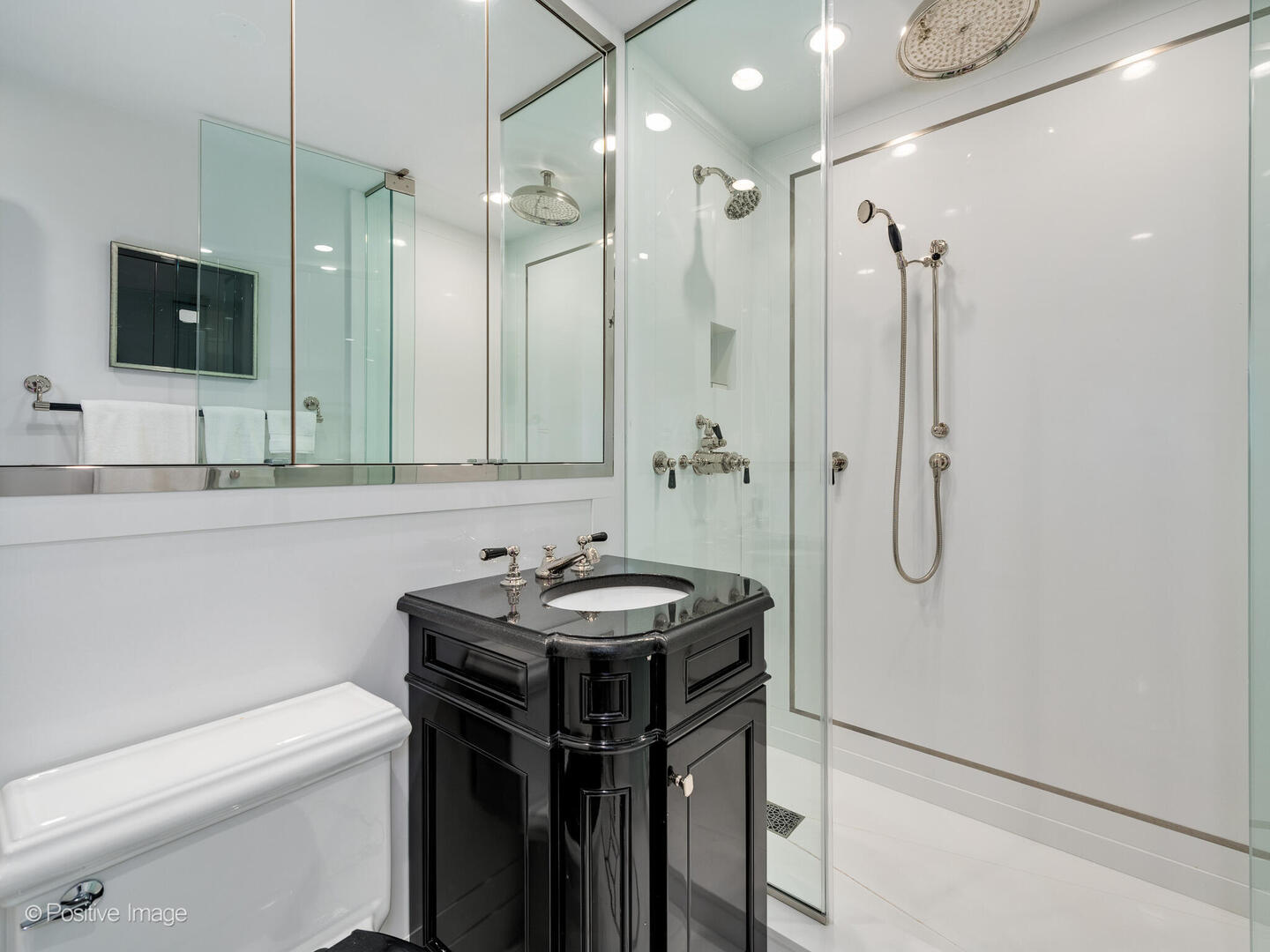 20 E Cedar Street Unit: 2D