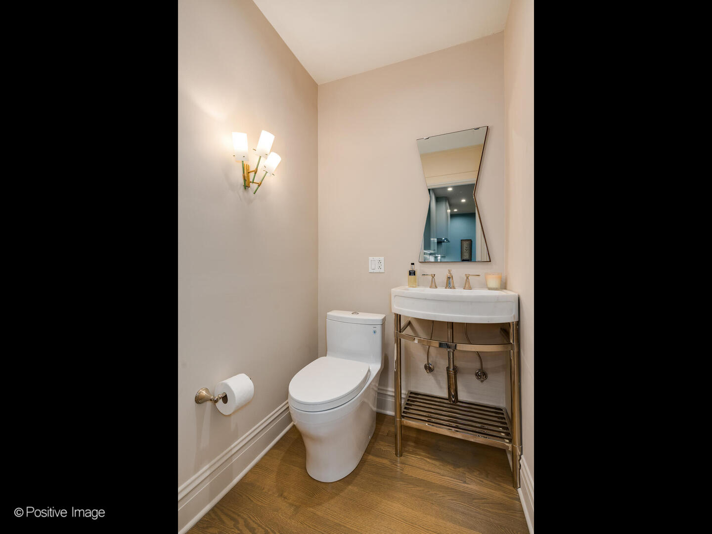 20 E Cedar Street Unit: 2D
