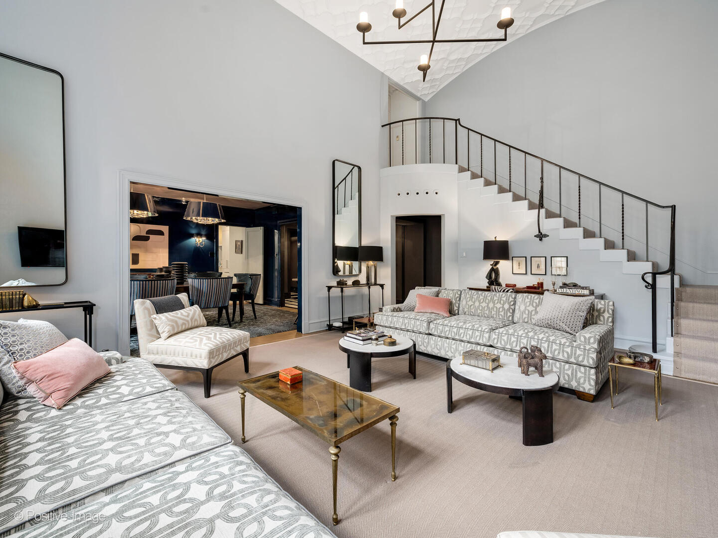 20 E Cedar Street Unit: 2D