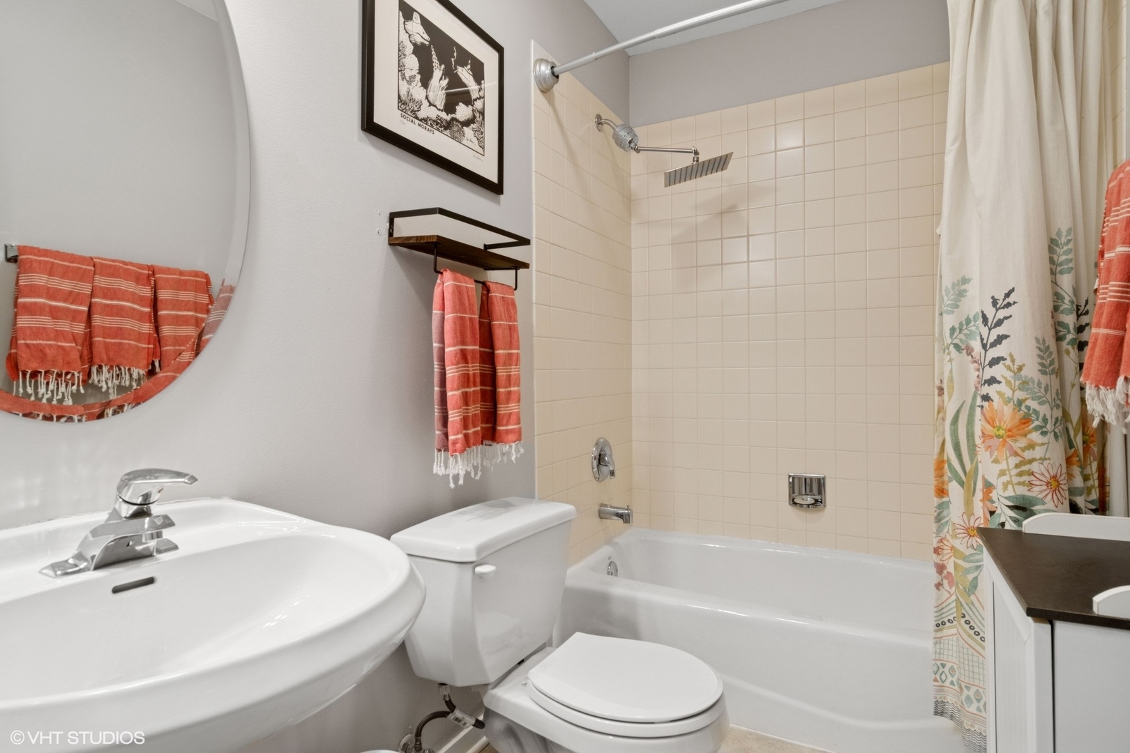 3524 W BELMONT Avenue