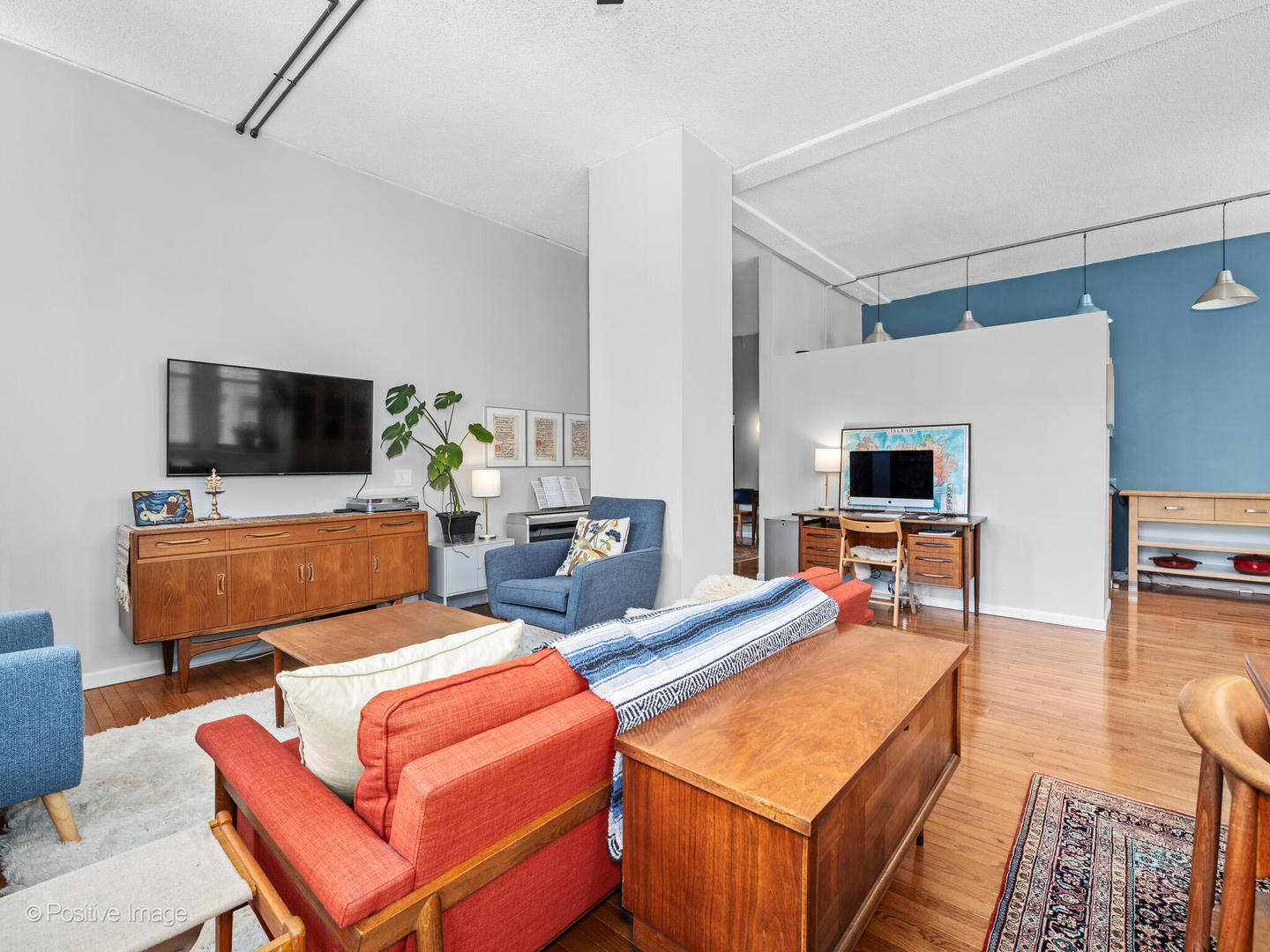 600 S Dearborn Street Unit: 302