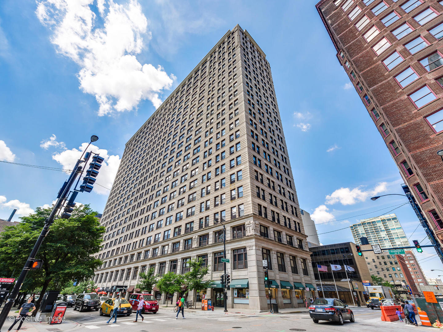 600 S Dearborn Street Unit: 302