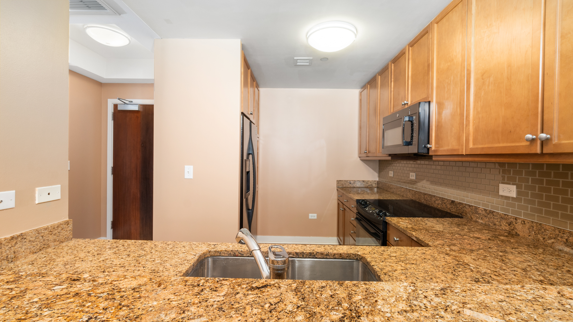 130 N GARLAND Court Unit: 2710