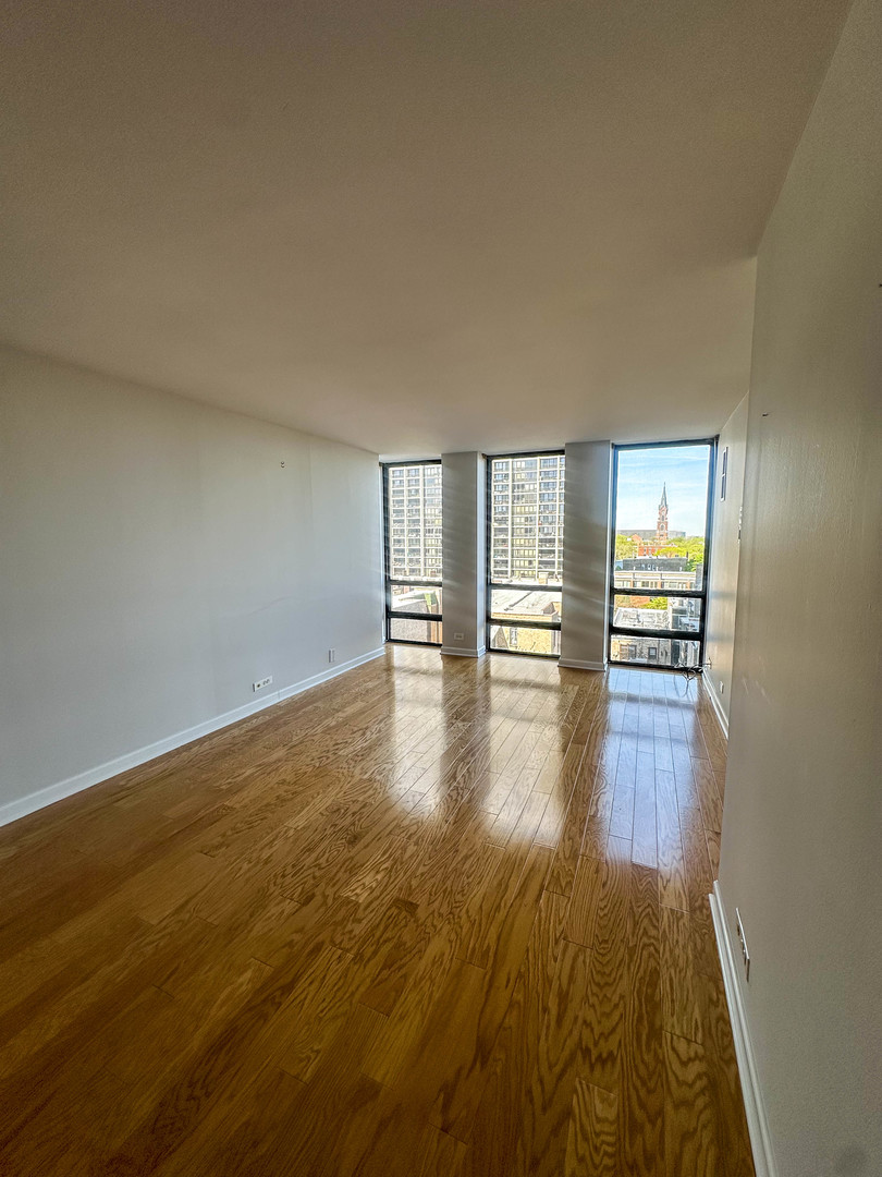 1660 N LaSalle Drive Unit: 710