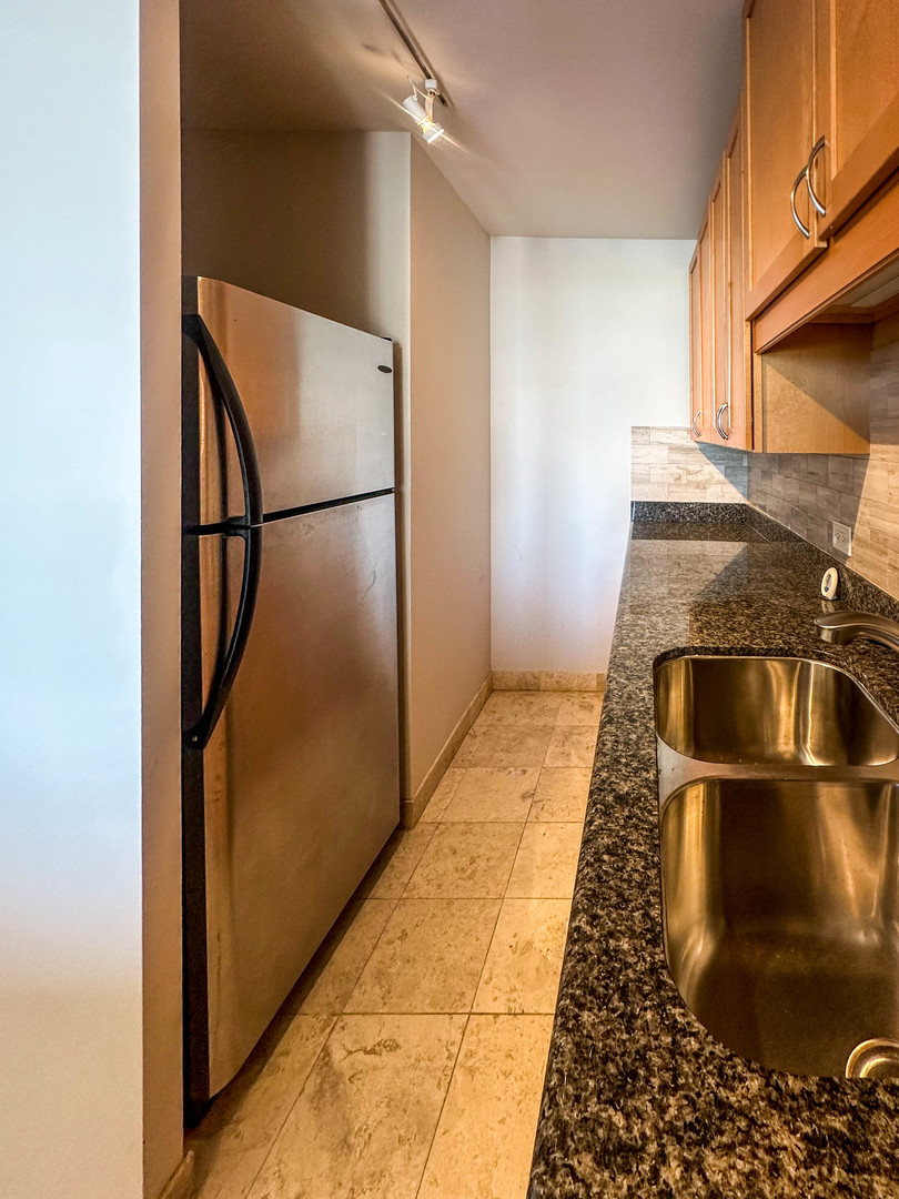 1660 N LaSalle Drive Unit: 710