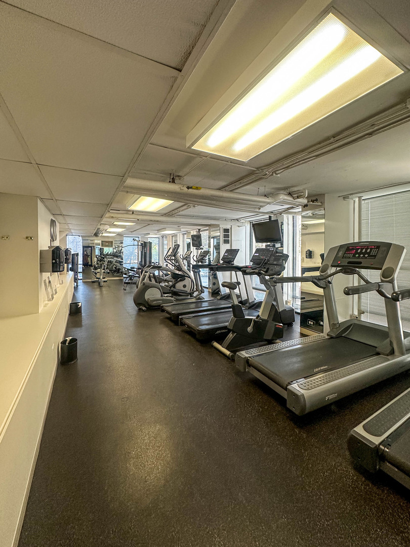 1660 N LaSalle Drive Unit: 710