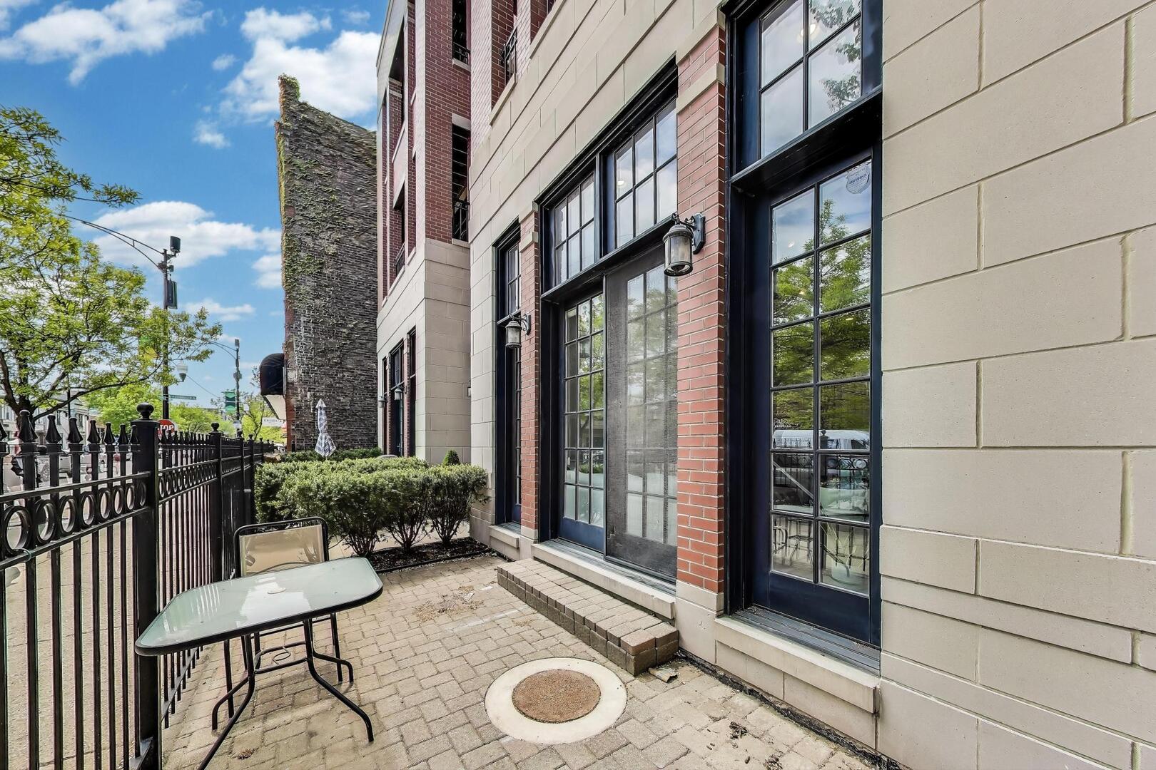 3506 N Southport Avenue Unit: 1N