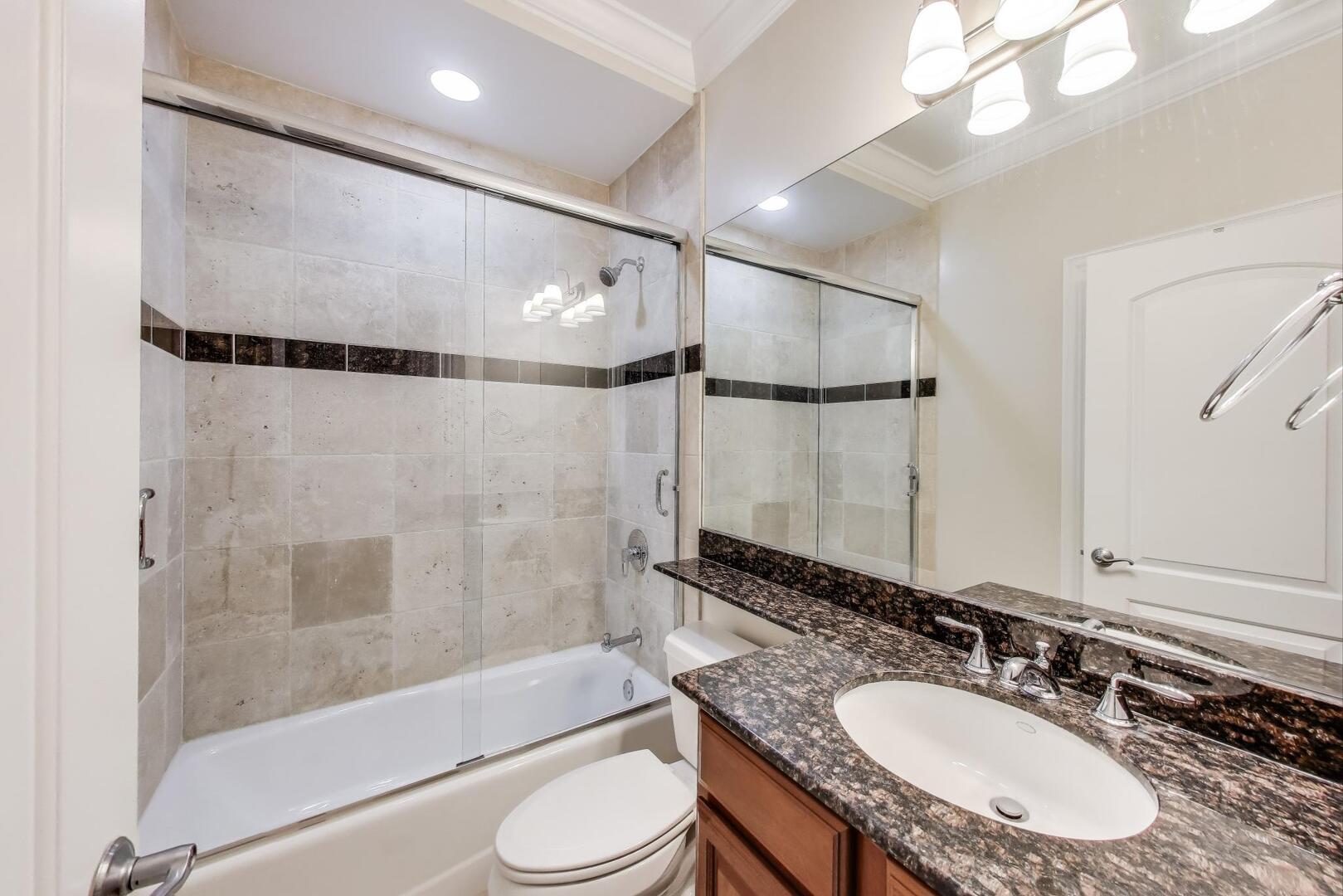 3506 N Southport Avenue Unit: 1N