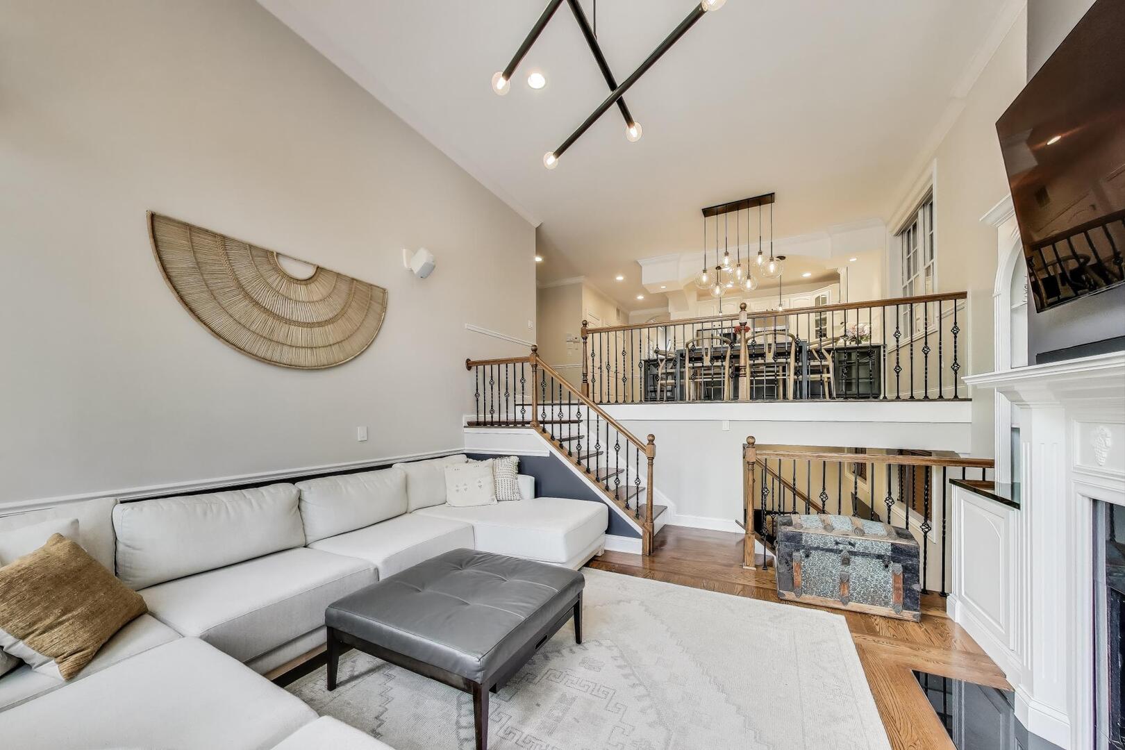 3506 N Southport Avenue Unit: 1N